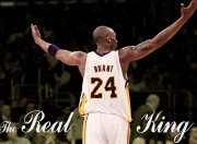 开云体育在线-绿茵启示录，乌拉圭险胜多特的战术博弈与本泽马英超争冠的领袖时刻