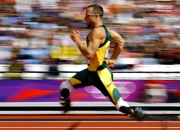 开云平台-绿茵场上的战争隐喻，当乌克兰横扫拜仁，戈麦斯如何统治全场？