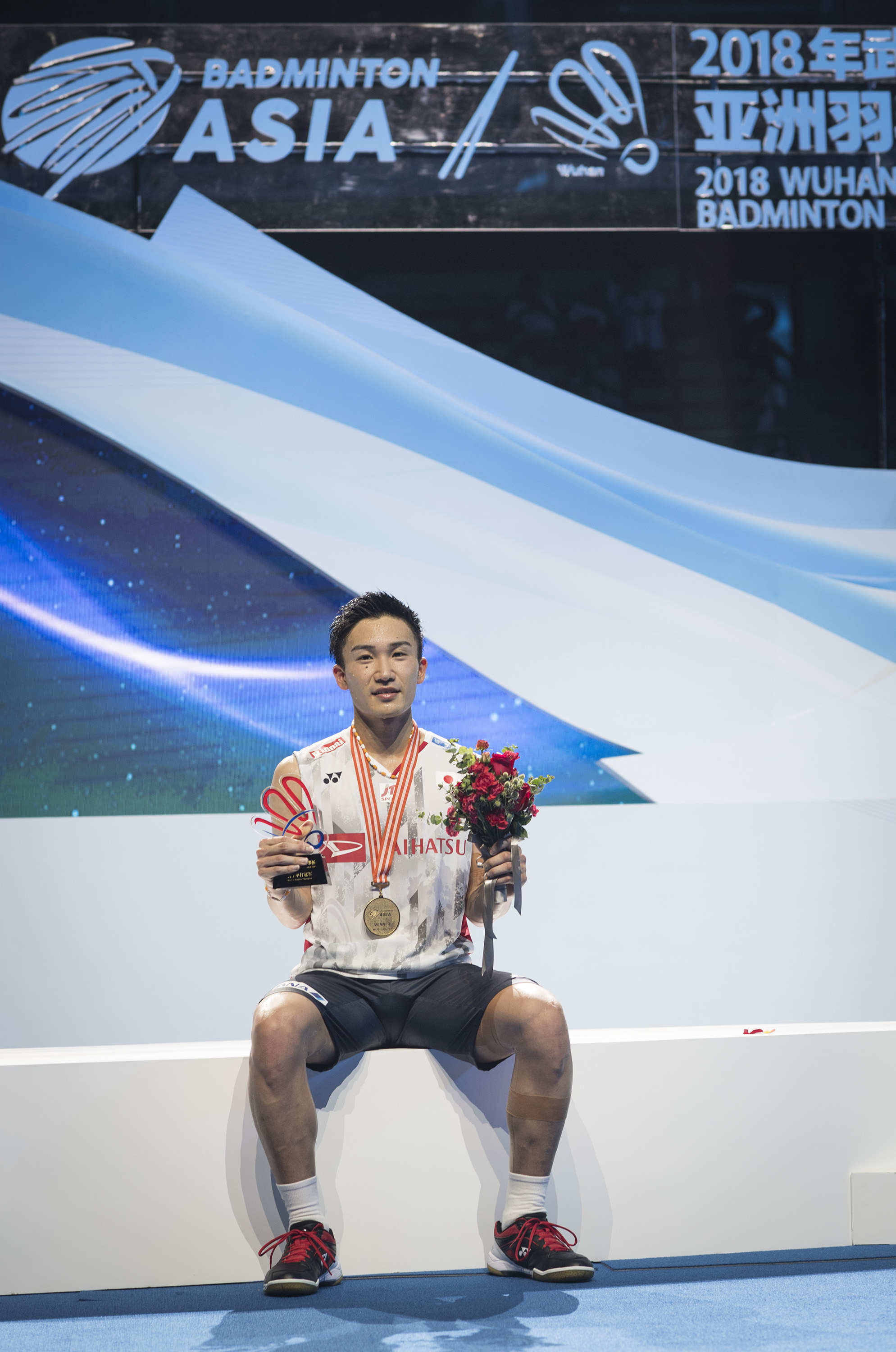 日本羽毛球队完胜中国羽毛球队，桃田贤斗绝境逆转的简单介绍