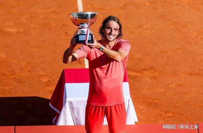 英国网球队血洗世界网球队，西西帕斯统治全场的简单介绍