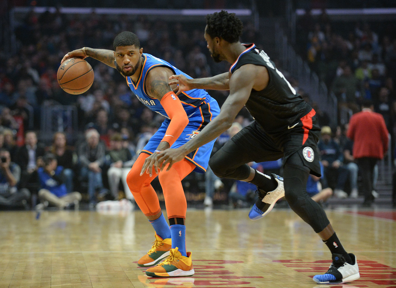 包含美国男篮鏖战土耳其男篮,贝弗利送出助攻的词条 包含美国男篮鏖战土耳其男篮,贝弗利送出助攻的词条