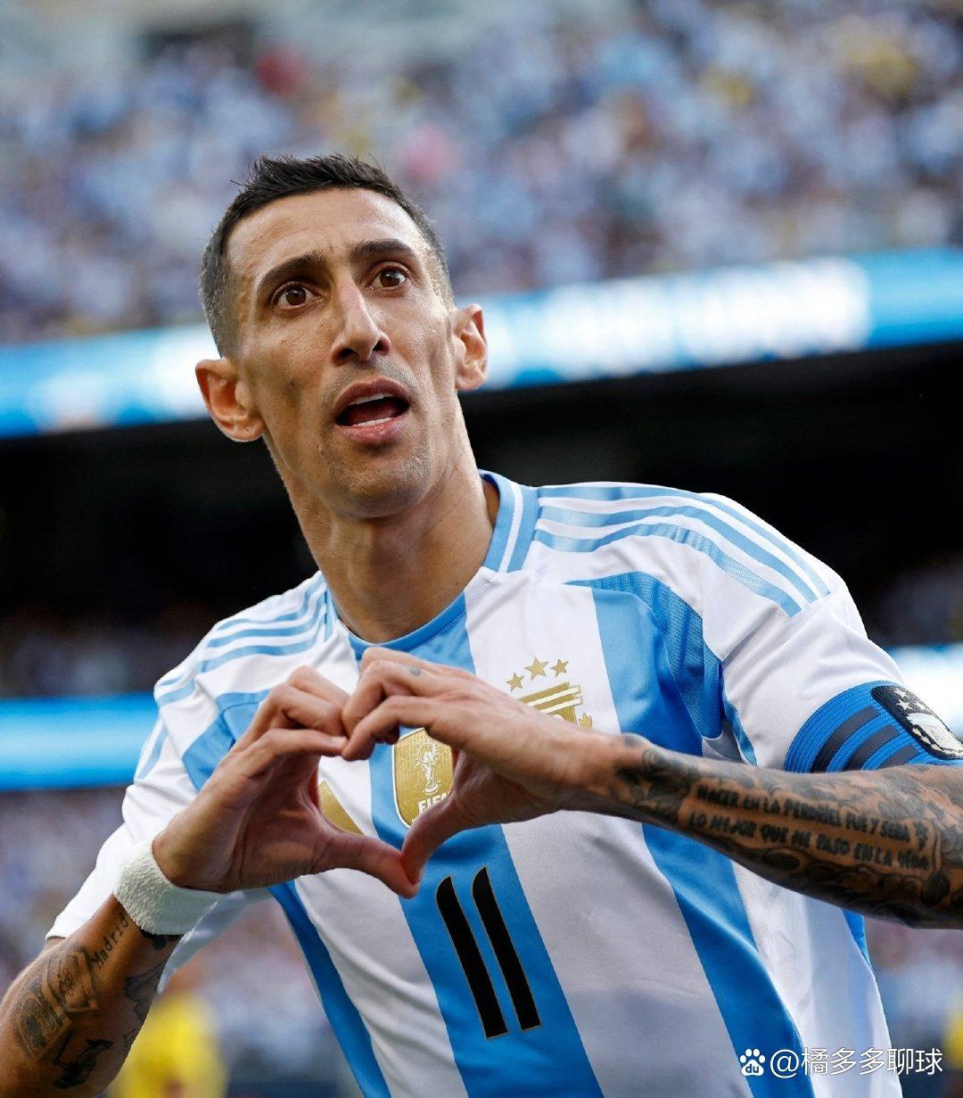 关于阿根廷球员在国际赛场中突破自我的信息