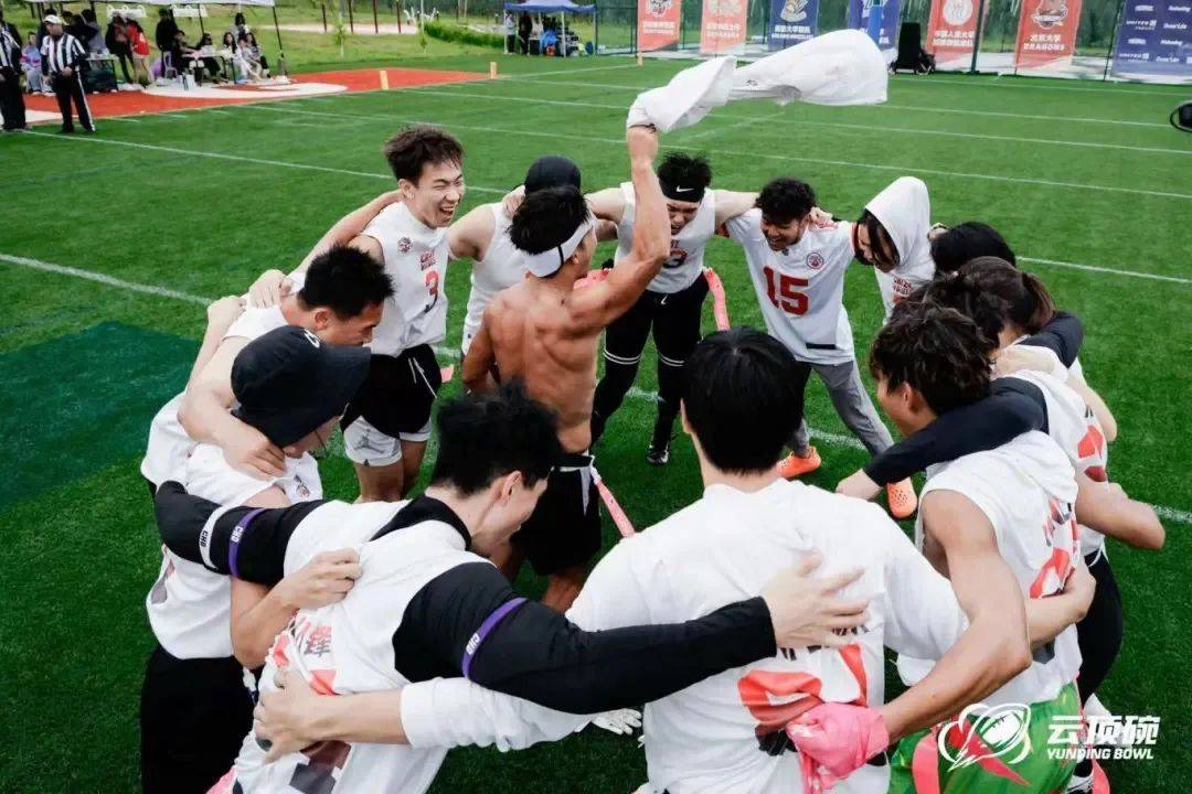 包含发挥到极致的球员表现,引领球队的赛场震撼的词条 包含发挥到极致的球员表现,引领球队的赛场震撼的词条