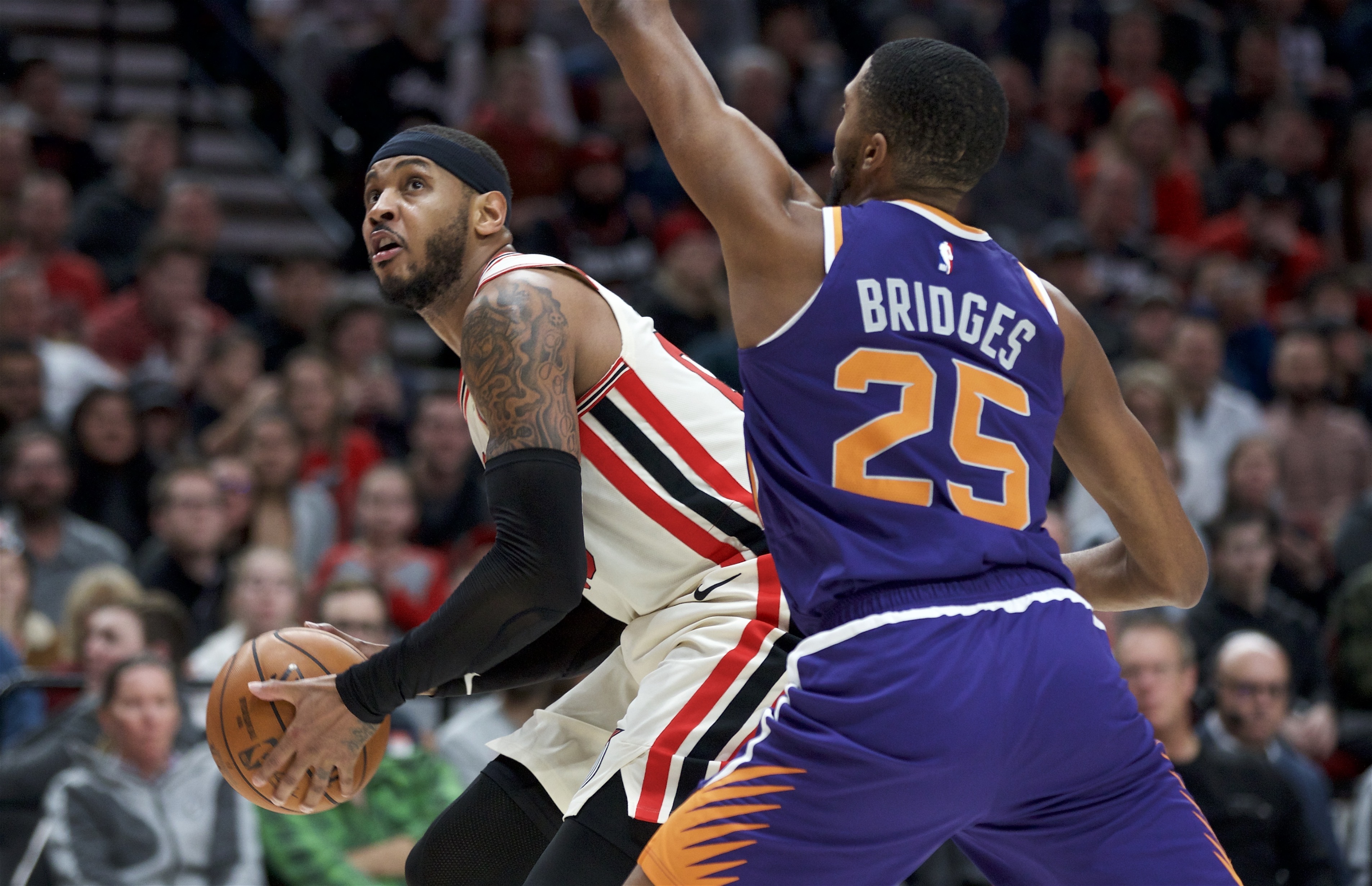 开拓者逆转魔术，主场取胜继续领跑赛季的简单介绍