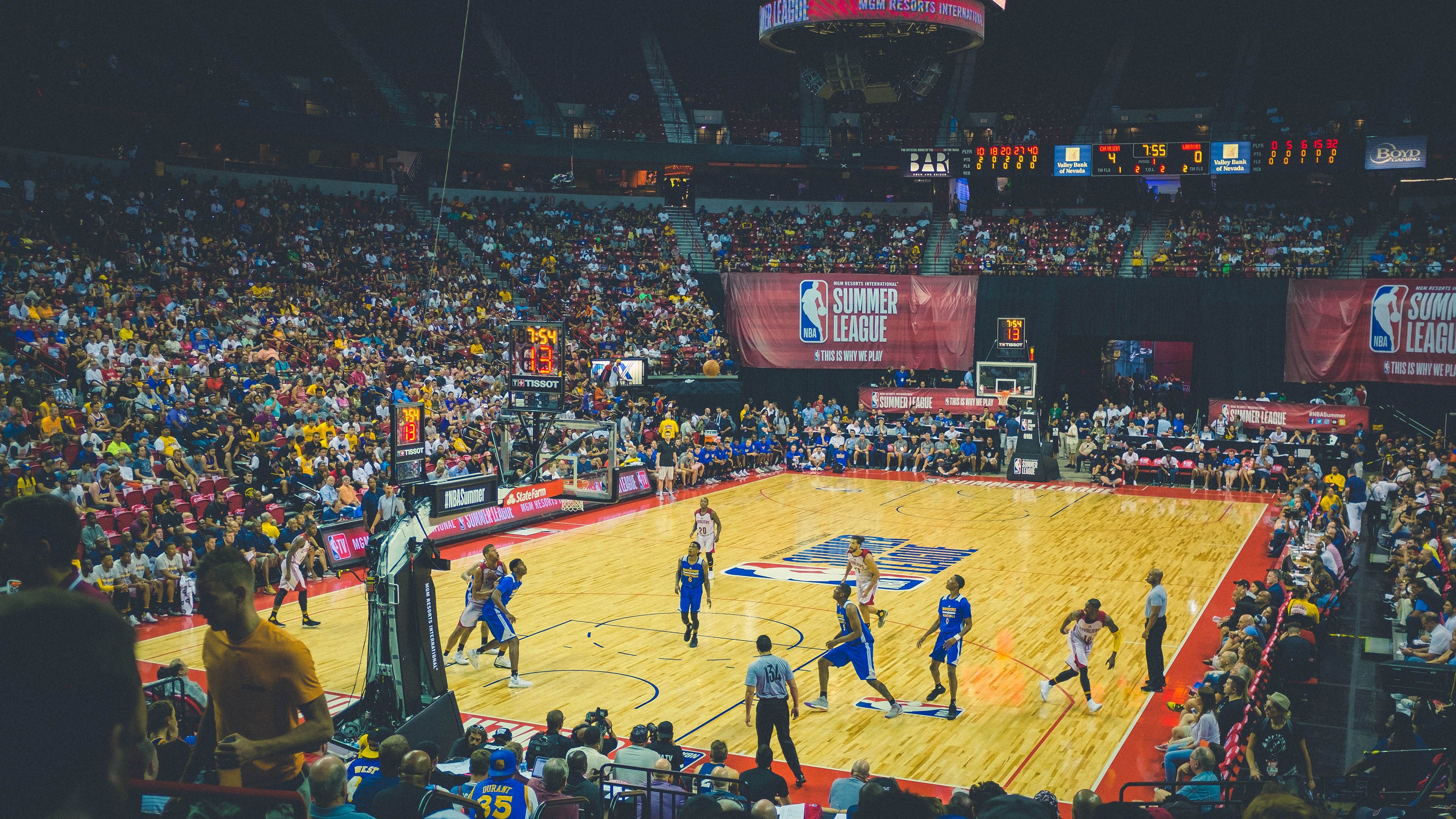 法网力克温网，兹维列夫统治全场的红土霸权